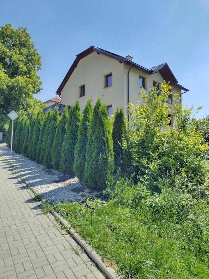 Апартаменти Pozlovice225 Екстер'єр фото